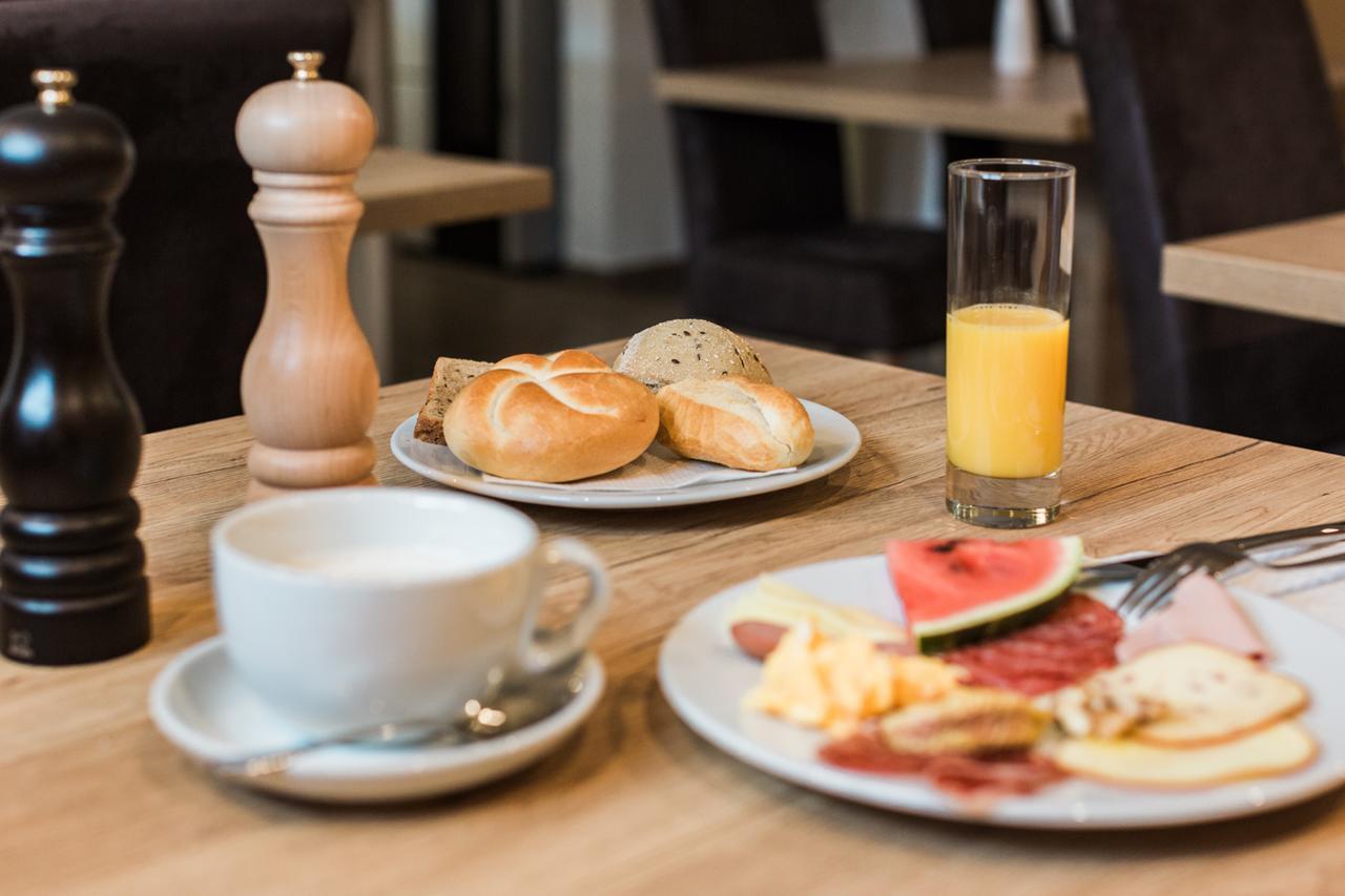 Bed & Breakfast Tea Rooms Любляна Экстерьер фото
